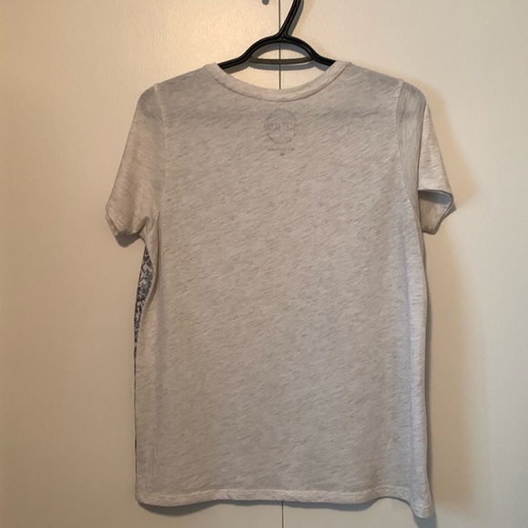 Lucky Brand Printed Scoop Neck Tee Size Medium - Picture 4 of 4
